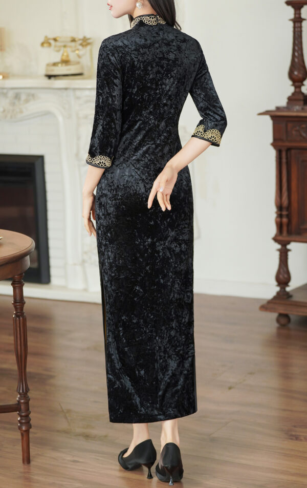 Elegant Stretch Velvet Cheongsam Dress - Image 7