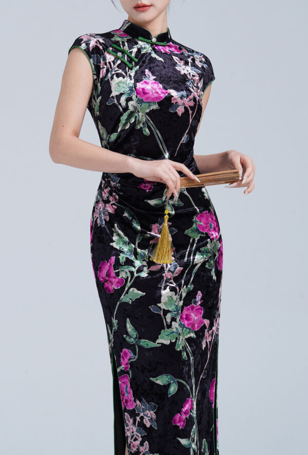 Women’s Crinkle Velvet Cheongsam with Lace Trim - Black Vintage Qipao, Decorative Diagonal Front - Image 4
