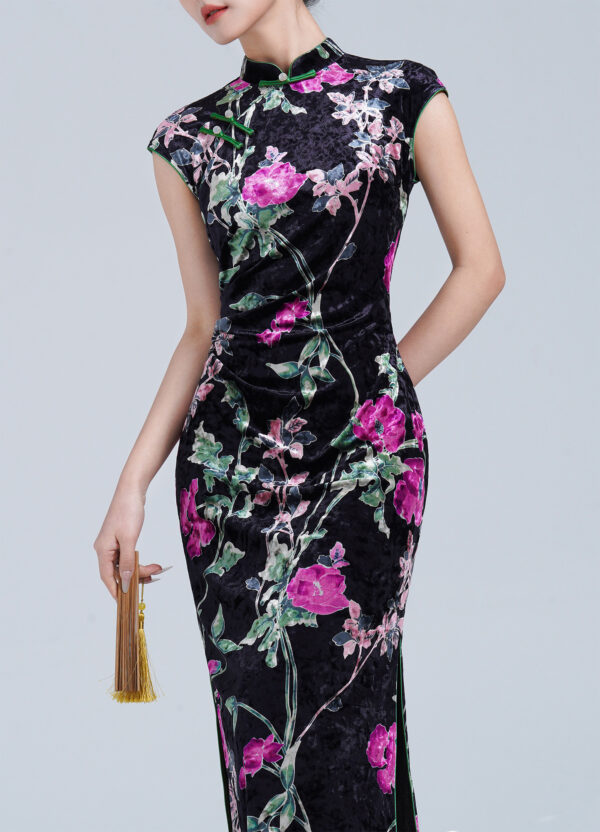 Women’s Crinkle Velvet Cheongsam with Lace Trim - Black Vintage Qipao, Decorative Diagonal Front - Image 6