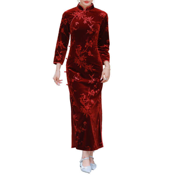Women’s Elegant Plum Blossom and Leaves Velvet Qipao Chinese Dress