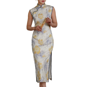 Women’s Sleeveless Stand Collar Qipao with Elegant Wave Design