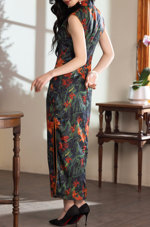 Women’s Elegant Lily Oil-Painting Print Chinese dress - Image 4