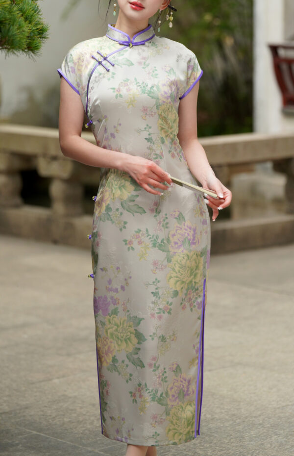 Women’s Luxury Peony Jacquard Drop Shoulder Sleeve Cheongsam - Image 3