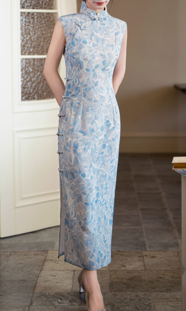 Women’s Elegant Orchid Print Traditional Qipao - Image 2