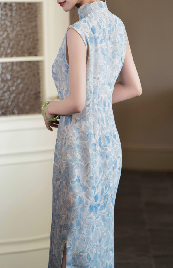 Women’s Elegant Orchid Print Traditional Qipao - Image 7